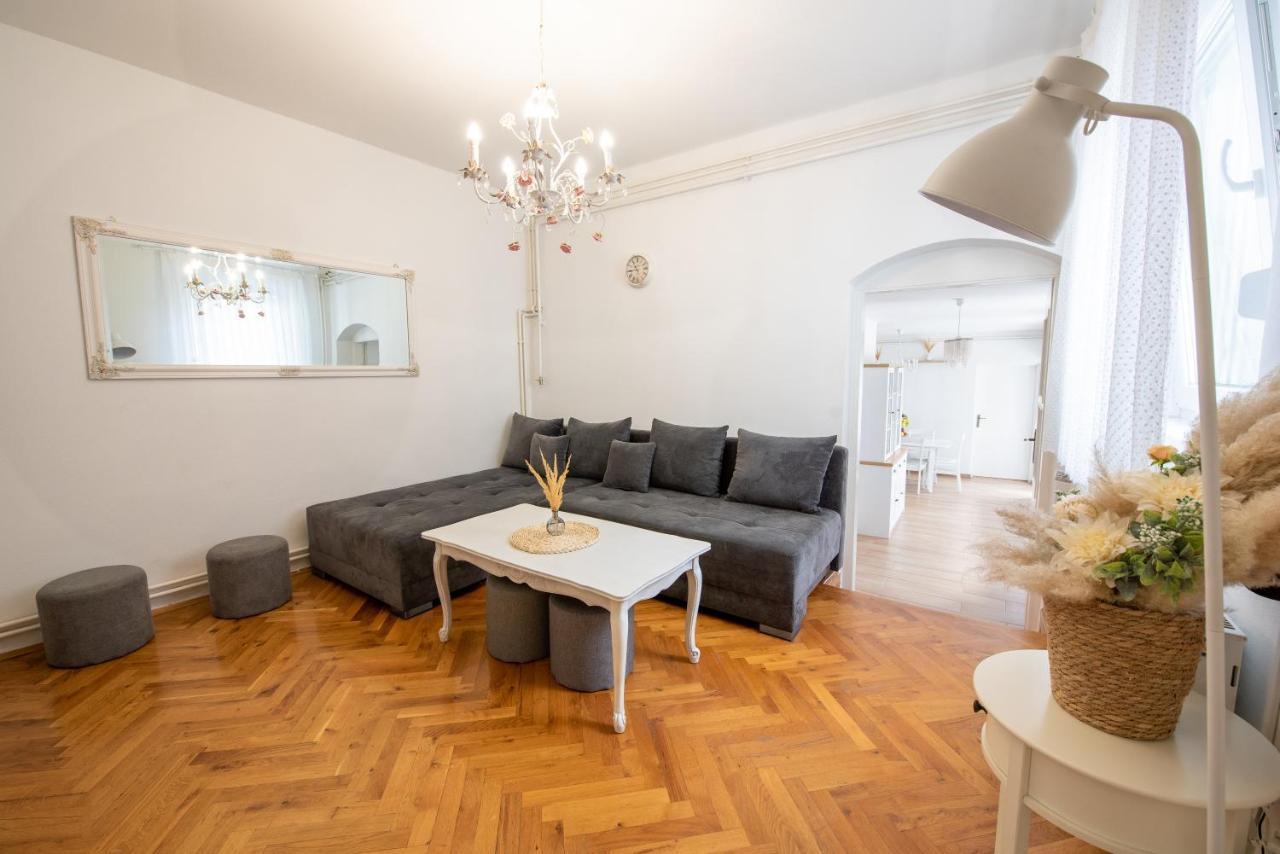Goodlife Holiday House - Family & Friends Pozega Εξωτερικό φωτογραφία